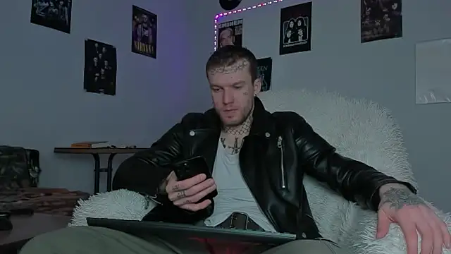 Huntall77 online show from 03/17/26, 06:39