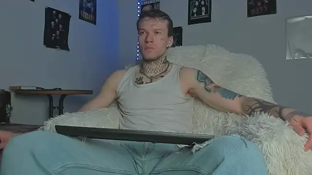 Huntall77 online show from 04/15/26, 01:23