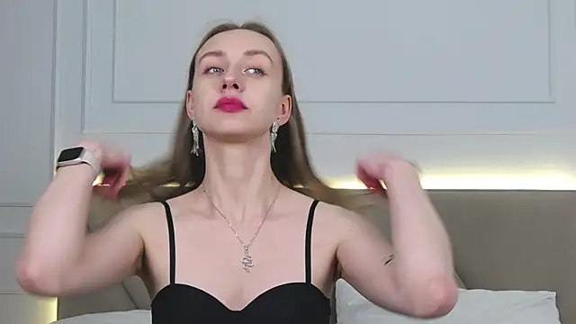 RachaelCute online show from 11/21/25, 12:15