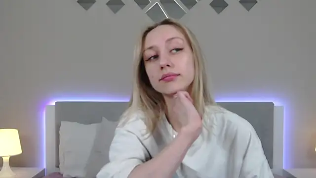 RachaelCute online show from 04/15/26, 12:23