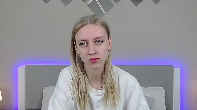 RachaelCute online show from 04/16/26, 11:11