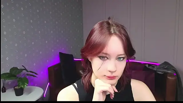 Annie Way online show from 12/19/25, 08:21