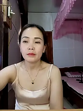 Feeling-hot online show from 03/02/26, 07:15