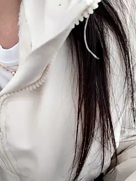 Feeling-hot online show from 03/07/26, 09:39