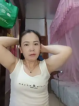 Snapshot of Feeling-hot chatting on 05/20/26, 03:02 Feeling-hot online show from 05/20/26, 03:02
