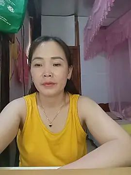 Snapshot of Feeling-hot chatting on 05/23/26, 02:17 Feeling-hot online show from 05/23/26, 02:17
