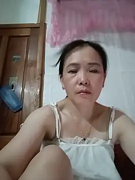Snapshot of Feeling-hot chatting on 05/28/26, 07:05 Feeling-hot online show from 05/28/26, 07:05