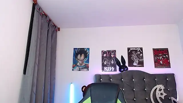 lunabritton1 online show from 02/11/26, 02:16