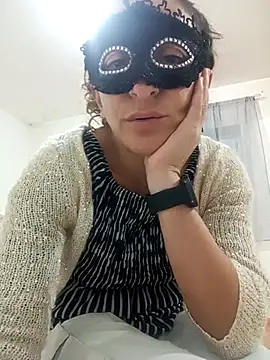 Giorgia13 online show from 11/20/25, 05:23