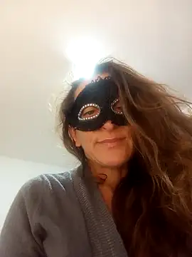 Giorgia13 online show from 11/28/25, 05:15