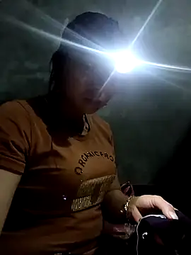 vangkt-cute online show from 02/23/26, 05:54