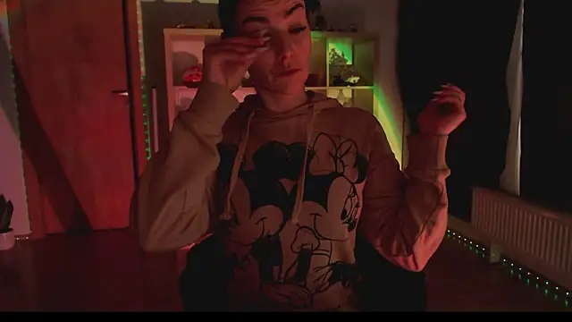 MissyDior8 online show from 12/22/25, 06:43