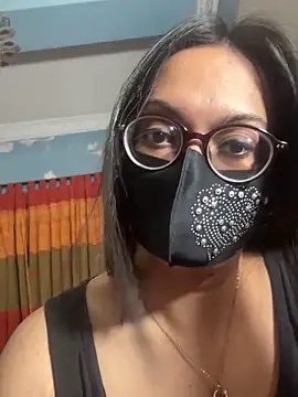 Snapshot of Saguphtah_Chattergy_22 chatting on 11/24/25, 05:56 Saguphtah Chattergy 22 online show from 11/24/25, 05:56