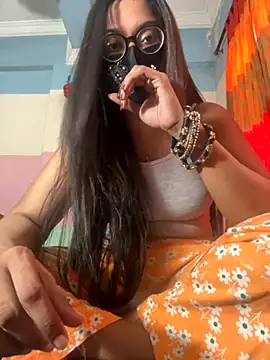 Snapshot of Saguphtah_Chattergy_22 chatting on 11/25/25, 10:04 Saguphtah Chattergy 22 online show from 11/25/25, 10:04