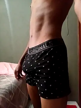 Snapshot of Ldik chatting on 03/05/26, 10:44 Ldik online show from 03/05/26, 10:44