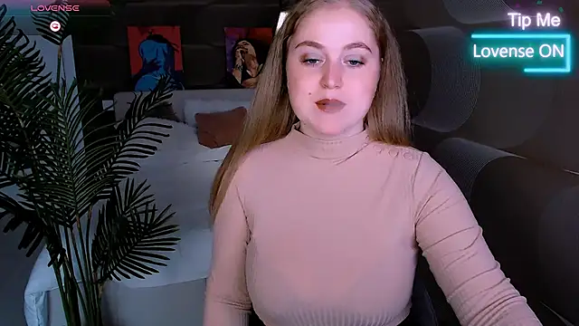 Kate Moan online show from 11/26/25, 07:42