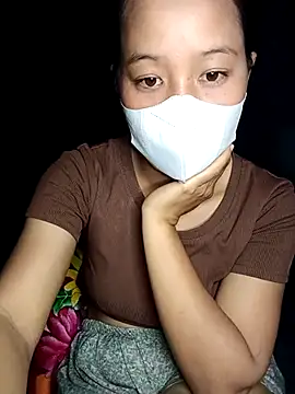 -Huong-99 online show from 11/15/25, 05:42