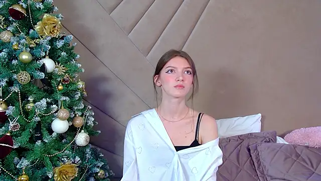 Snapshot of SophiaProve chatting on 01/09/26, 04:10 SophiaProve online show from 01/09/26, 04:10