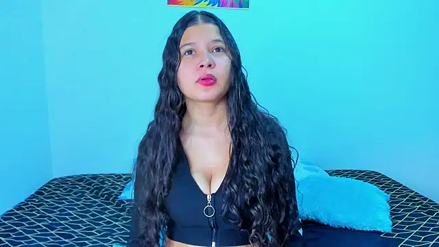 kiity hot 6 online show from 11/12/25, 09:58