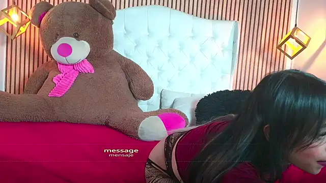 Snapshot of _sophiaph chatting on 11/10/25, 04:28 sophiaph online show from 11/10/25, 04:28