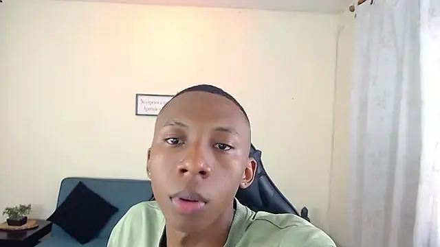 Miilo18 online show from 12/18/25, 09:21