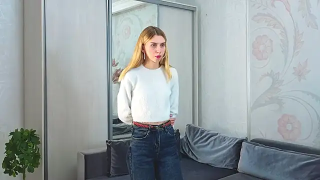 Snapshot of DriftLure chatting on 11/15/25, 01:07 DriftLure online show from 11/15/25, 01:07