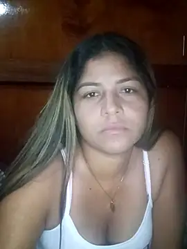 Snapshot of Sol_kissme chatting on 11/12/25, 03:12 Sol kissme online show from 11/12/25, 03:12