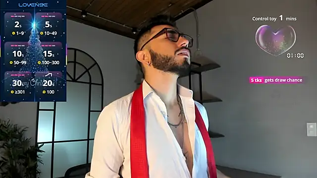 Snapshot of dave_wolff chatting on 12/02/25, 12:21 dave wolff online show from 12/02/25, 12:21