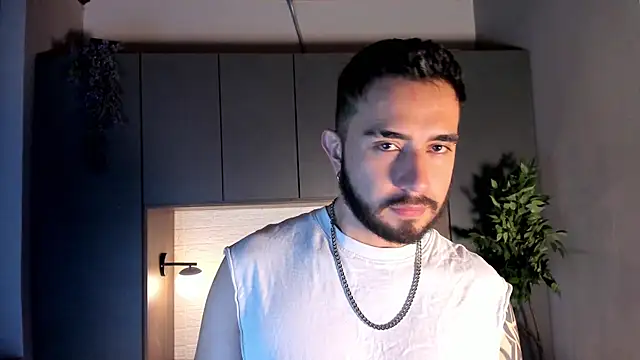 Snapshot of dave_wolff chatting on 12/22/25, 11:51 dave wolff online show from 12/22/25, 11:51