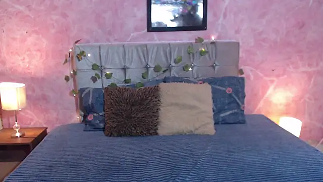 Snapshot of DUVAN_MONTES chatting on 11/11/25, 01:22 DUVAN MONTES online show from 11/11/25, 01:22