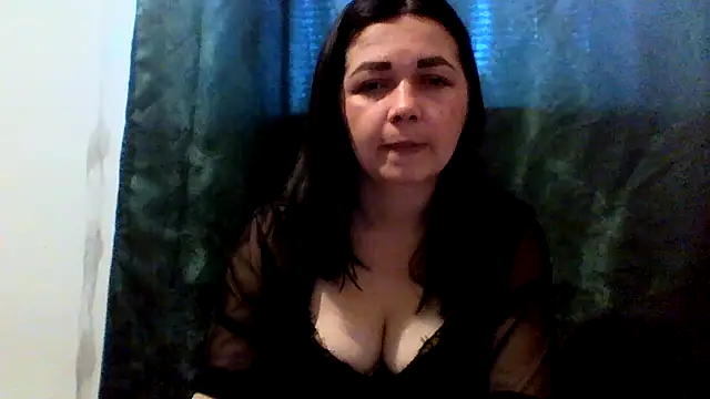Snapshot of Vitalina282128 chatting on 07/02/26, 06:41 Vitalina282128 online show from 07/02/26, 06:41