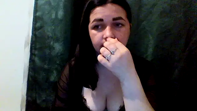 Snapshot of Vitalina282128 chatting on 07/02/26, 06:47 Vitalina282128 online show from 07/02/26, 06:47