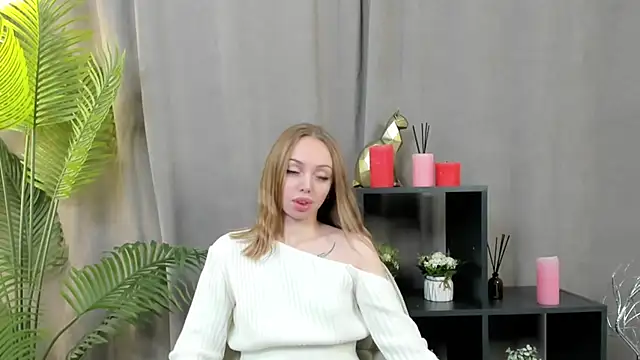 Snapshot of MikiBasini chatting on 11/11/25, 07:19 MikiBasini online show from 11/11/25, 07:19