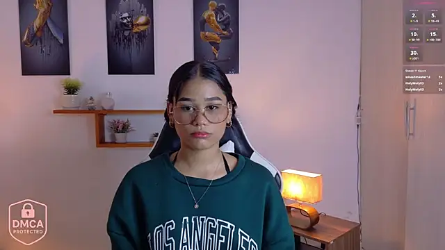 Luna sofia 1110 online show from 11/29/25, 12:46