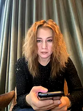 Snapshot of Amirana_hot chatting on 11/15/25, 01:07 Amirana hot online show from 11/15/25, 01:07