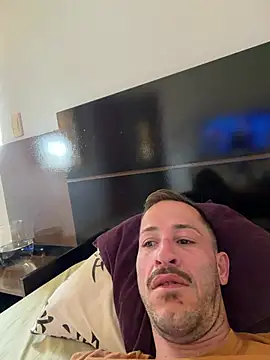 Lucasjandre online show from 07/12/26, 03:47