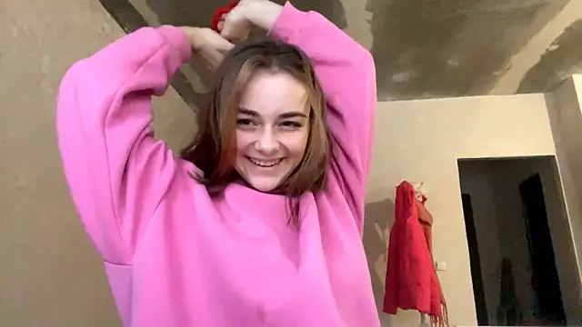 GeralynChiszar online show from 11/12/25, 06:14