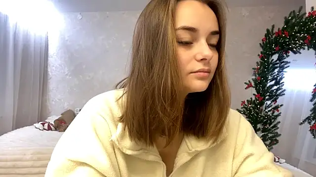 GeralynChiszar online show from 12/22/25, 05:15