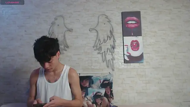 axel milo kairo and noa online show from 01/09/26, 04:32