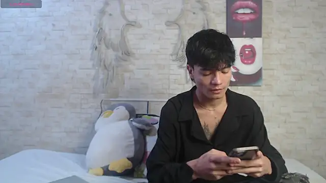 axel milo kairo and noa online show from 01/16/26, 05:28