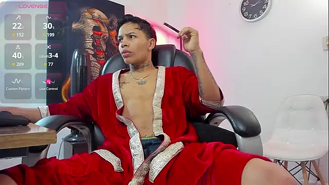 Snapshot of Juank_wss chatting on 11/11/25, 11:21 Juank wss online show from 11/11/25, 11:21