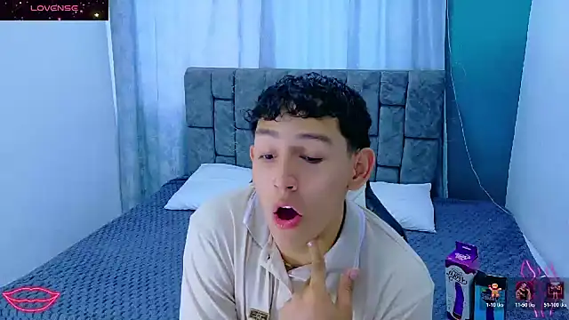 FelipeGonzalezz online show from 01/08/26, 12:29