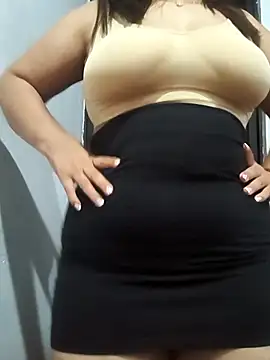 Snapshot of gata_salvaje1 chatting on 12/14/25, 02:39 gata salvaje1 online show from 12/14/25, 02:39