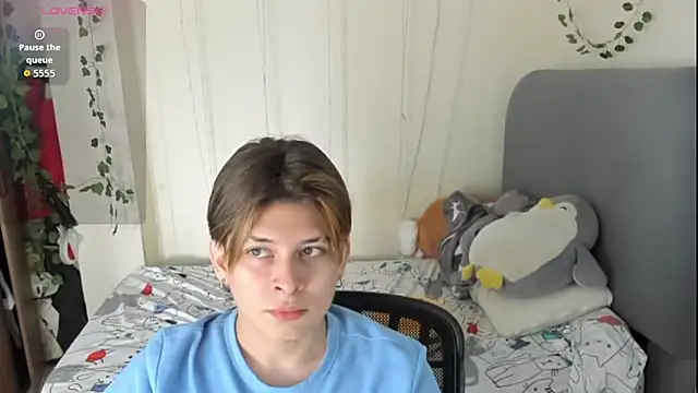 Felix kitty online show from 12/03/25, 07:12