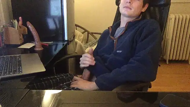 Snapshot of jw25055 chatting on 11/11/25, 02:44 jw25055 online show from 11/11/25, 02:44