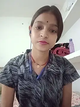 Mohnicute online show from 05/17/26, 12:34
