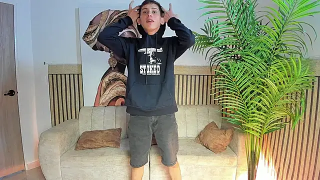 Justingsex1 online show from 11/18/25, 05:12