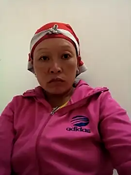 girl-hot2x online show from 11/23/25, 11:54