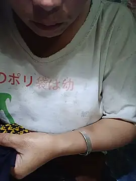 Snapshot of girl-hot2x chatting on 06/21/26, 01:24 girl-hot2x online show from 06/21/26, 01:24
