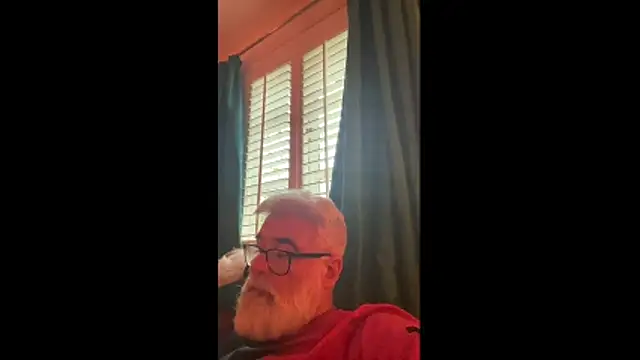 Snapshot of LeatherSdaddy chatting on 11/27/25, 08:11 LeatherSdaddy online show from 11/27/25, 08:11